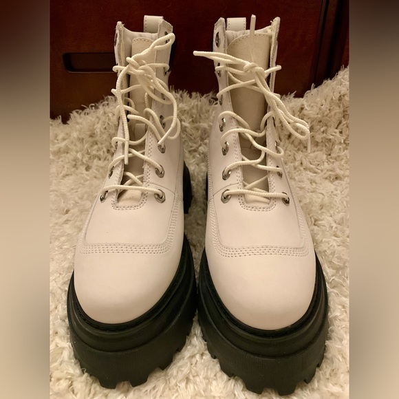 Timberland Sky Waterproof Lace-Up
Platform Boot (9M; Bright White) - Picture 9 of 16